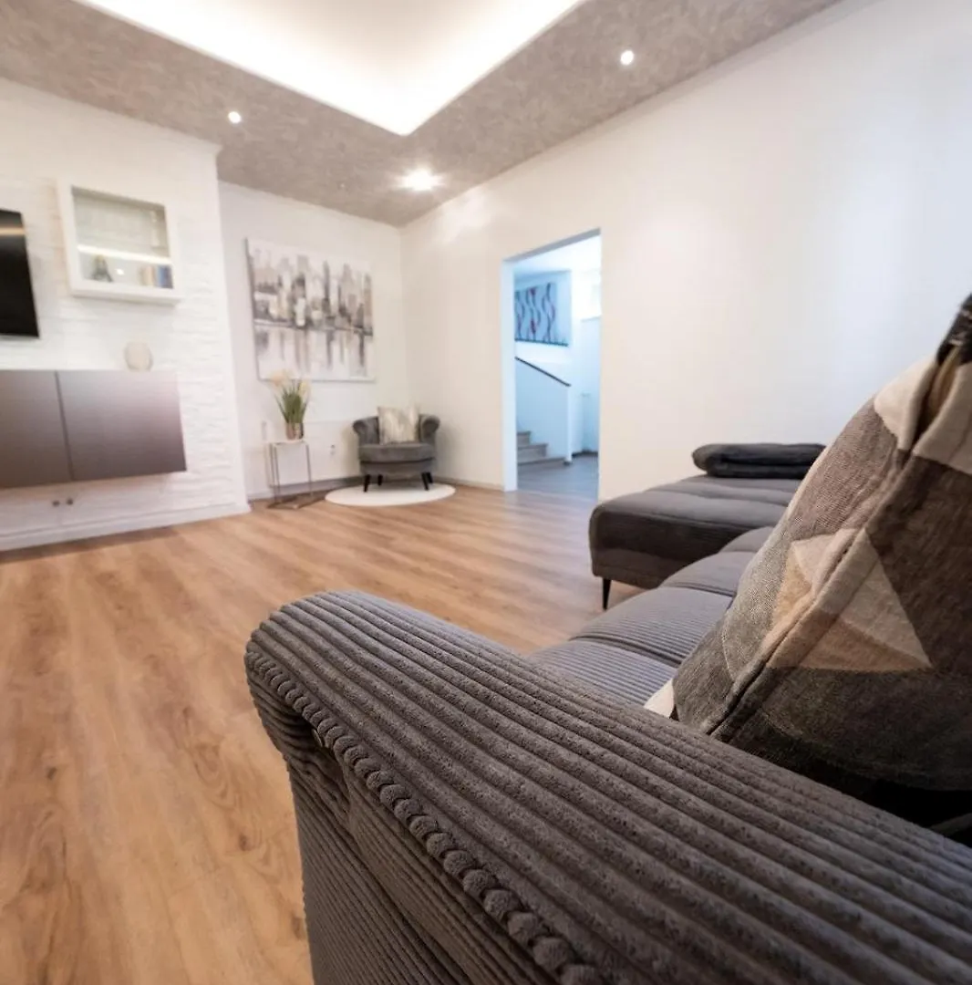 Ring48 City Living - Modernes Wohnen Mit Wohlfuehlambiente Mitten Im Stadtzentrum - Vollausgestattete Kueche, Bad Mit Duschbadewanne, Parkplatz Bayreuth 0*,