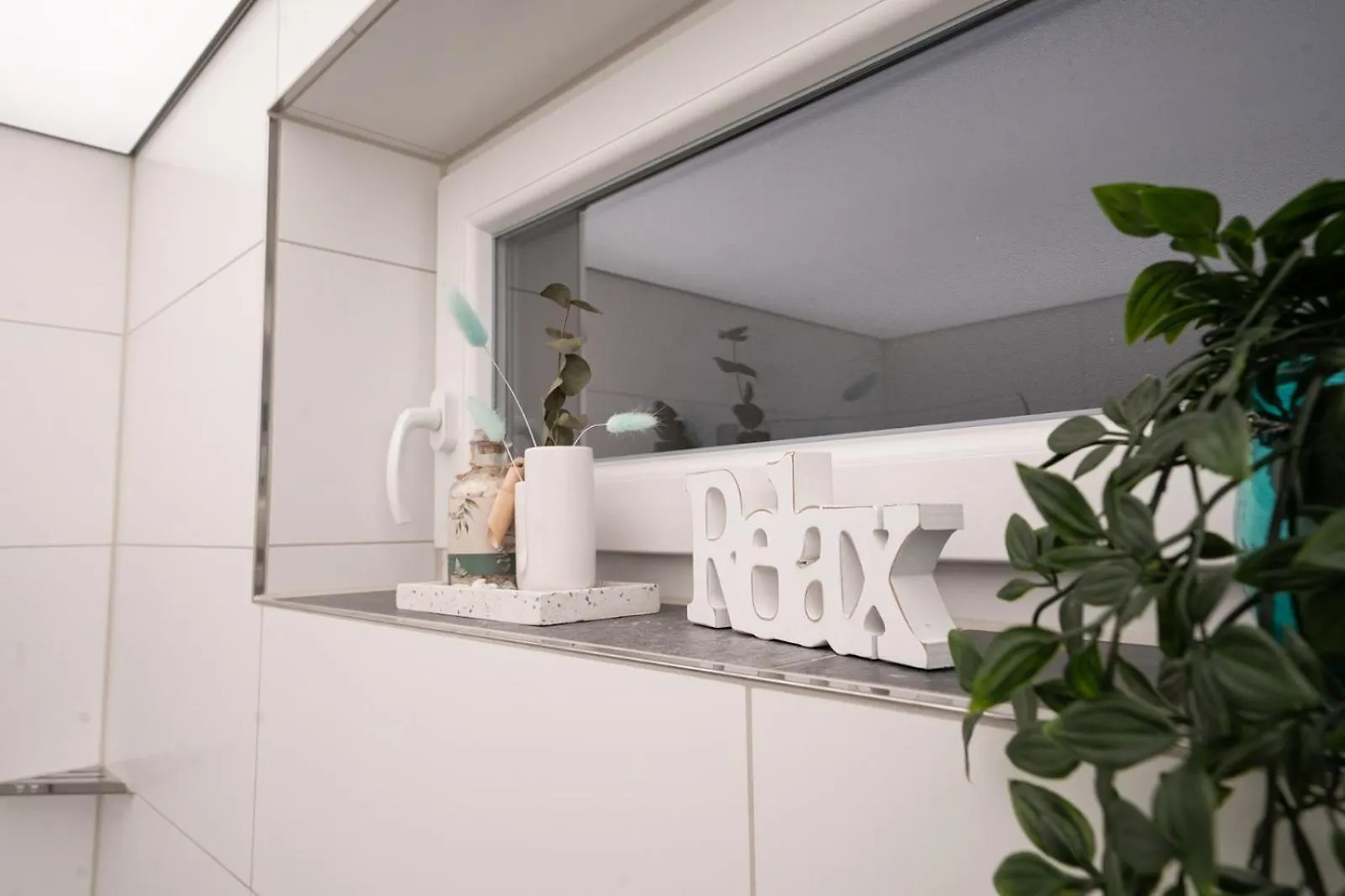 Ring48 City Living - Modernes Wohnen Mit Wohlfuehlambiente Mitten Im Stadtzentrum - Vollausgestattete Kueche, Bad Mit Duschbadewanne, Parkplatz Bayreuth 0*,